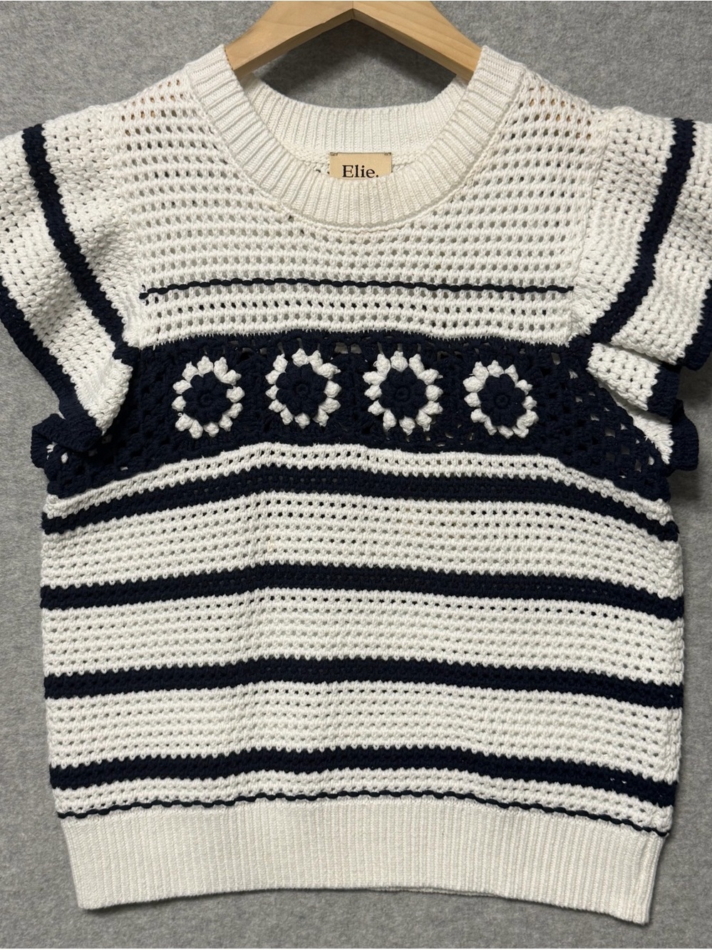 NWT Elie Tahari Women's Open Knit Flutter Sleeve Sweater White Blue Floral Small
